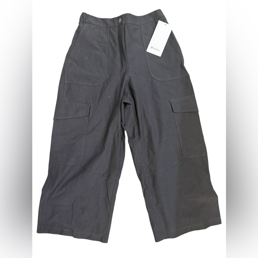 Lululemon Athletica Charcoal Cargo Pants - Picture 3 of 16